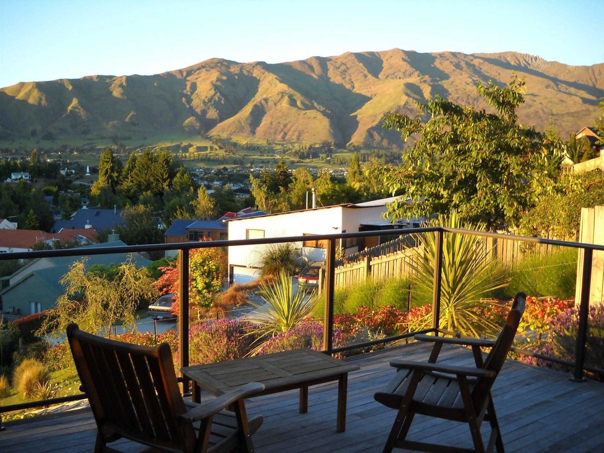 Criffel Peak View Bed And Breakfast 와나카 외부 사진
